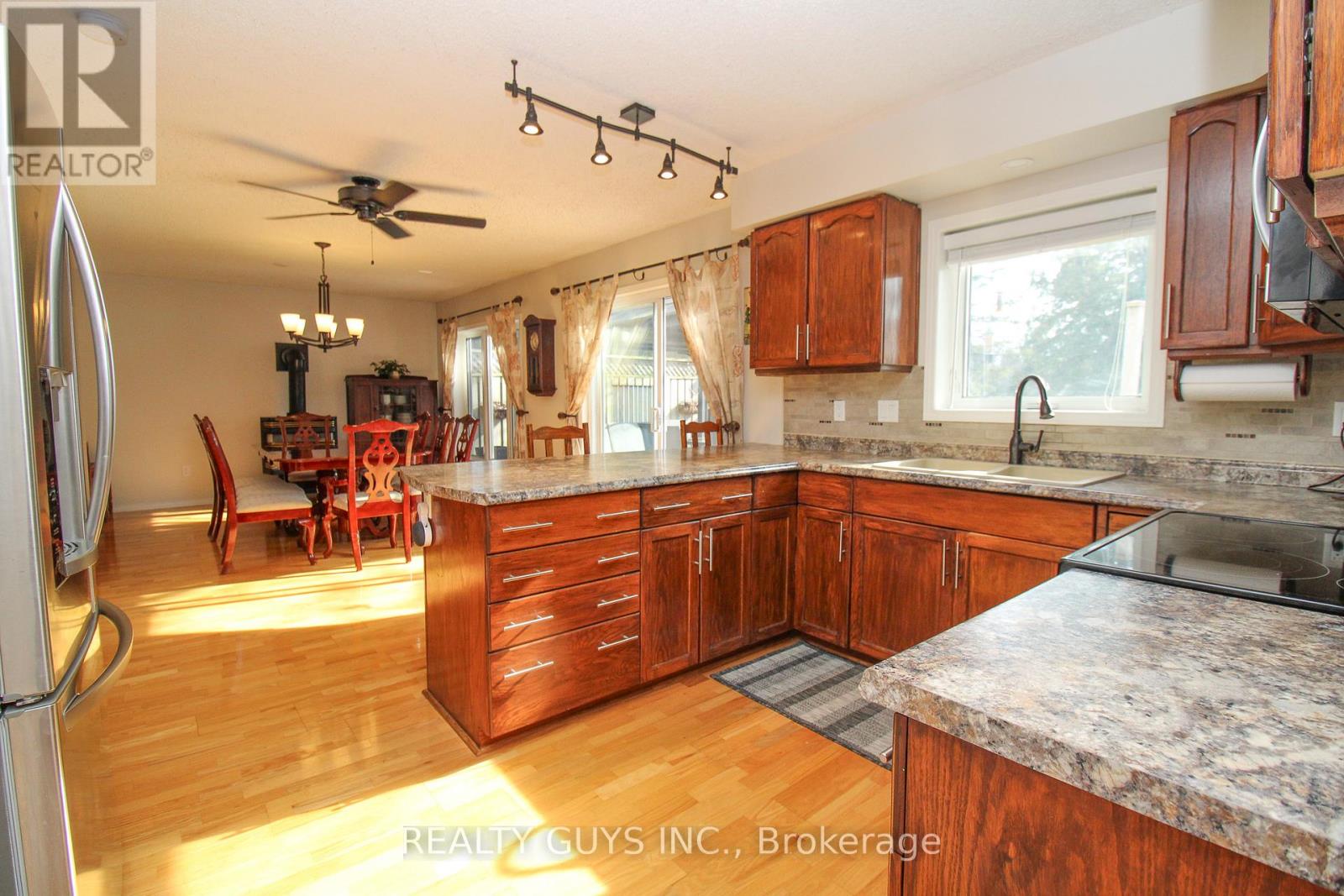 867 Twomey Place, Selwyn, Ontario  K0L 1T0 - Photo 25 - X12887524