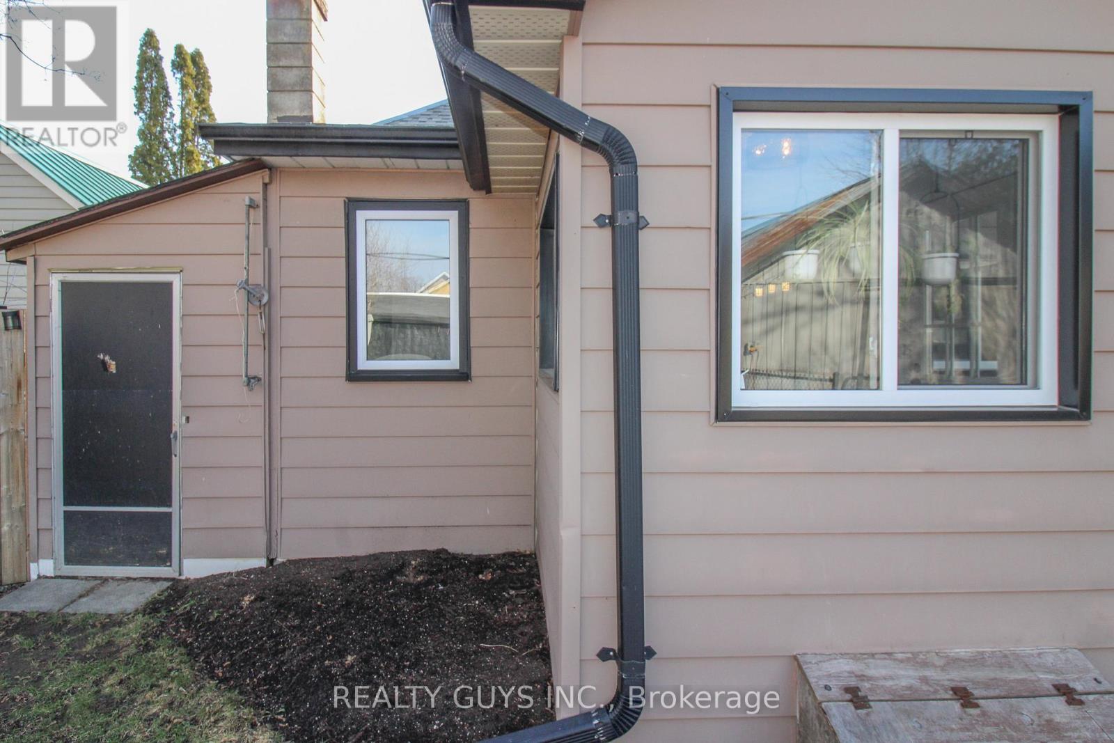 459 Donegal Street, Peterborough, Ontario  K9H 4L7 - Photo 6 - X12792306