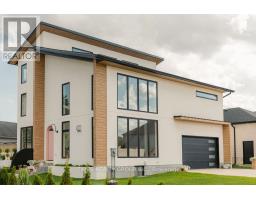 24 WILLIAM STREET, Tillsonburg, Ontario