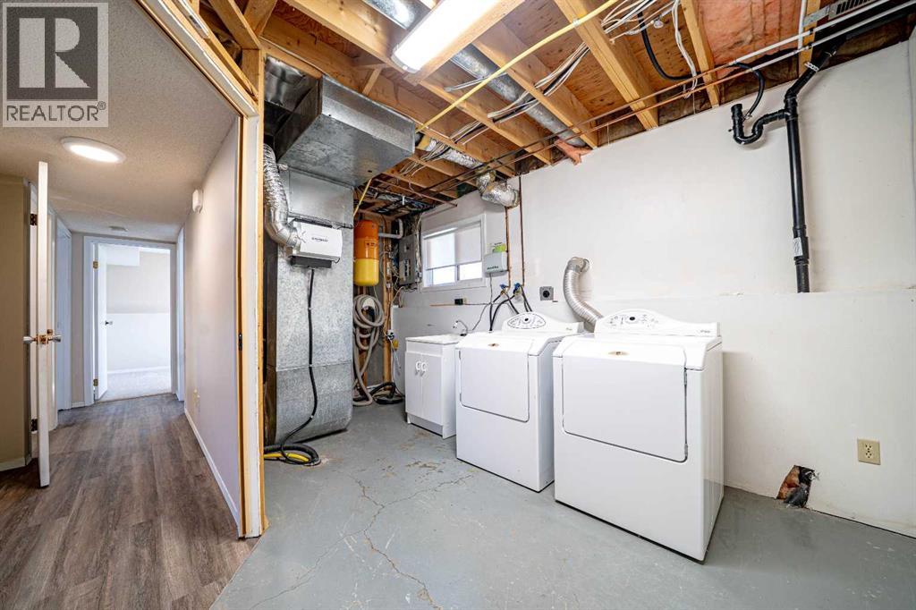 25 Seven Persons Crescent Sw, Medicine Hat, Alberta  T1B 2A6 - Photo 30 - A2295812