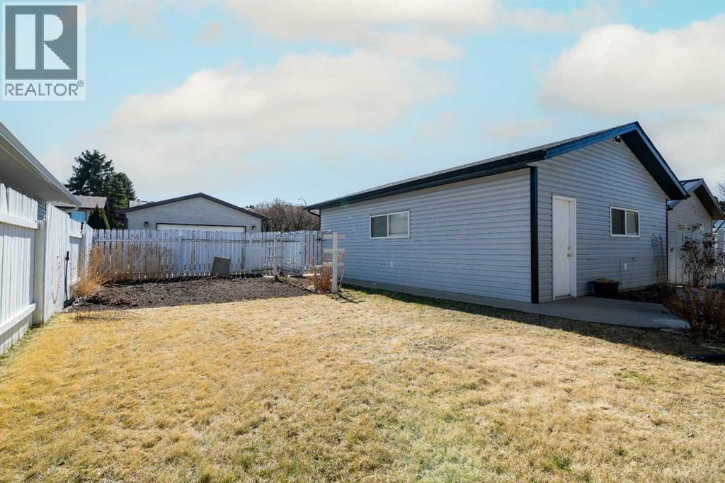 25 Seven Persons Crescent Sw, Medicine Hat, Alberta  T1B 2A6 - Photo 37 - A2295812