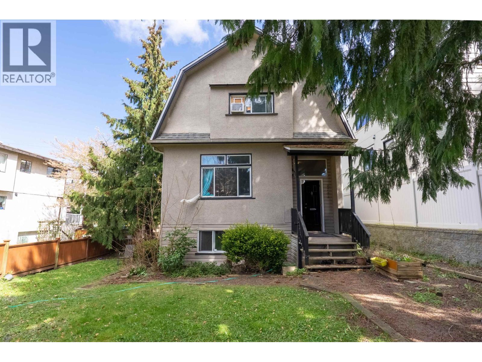 2703 WARD STREET, Vancouver, British Columbia