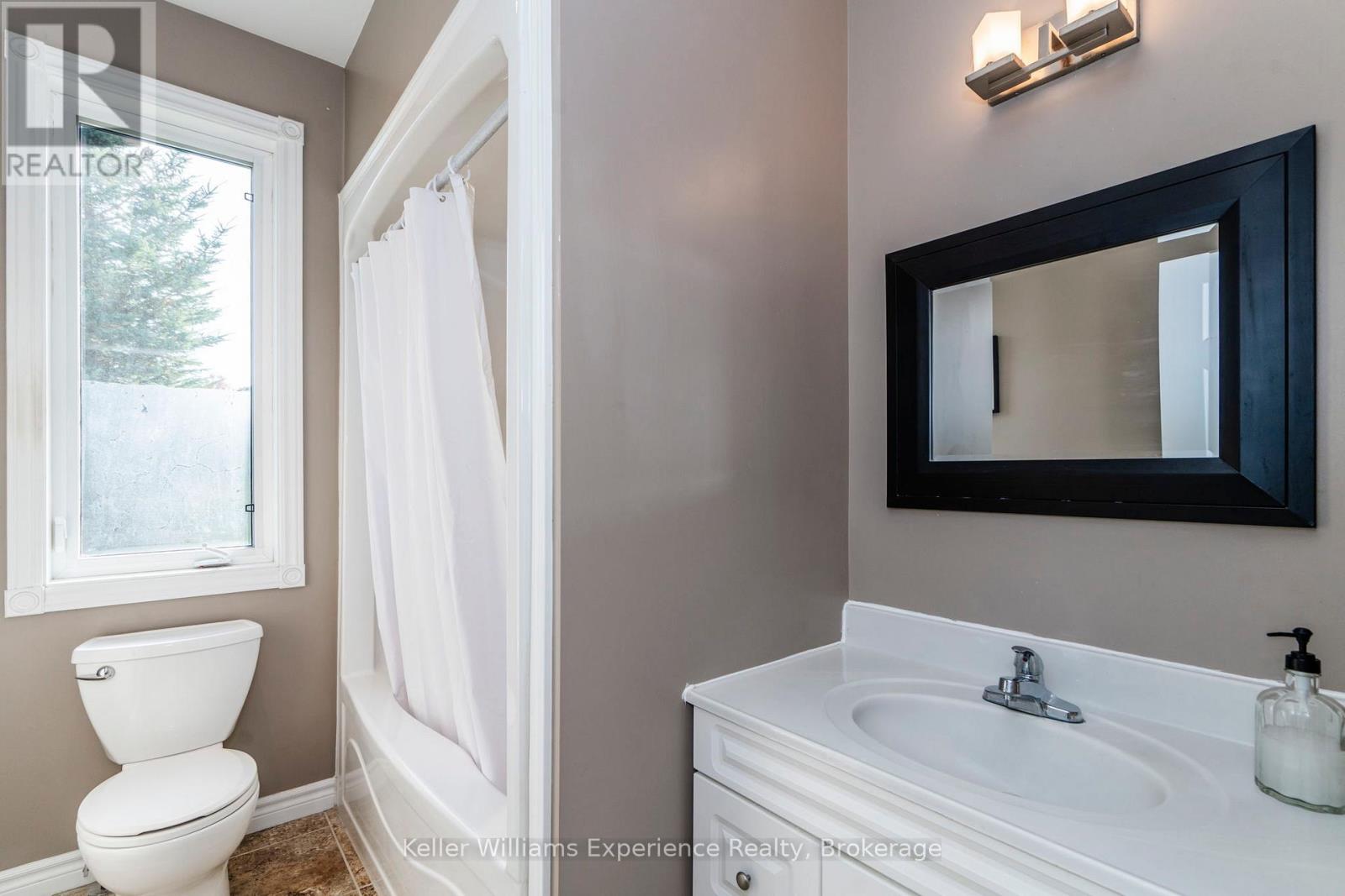 2777 Old Fort Road, Tay, Ontario  L4R 4K3 - Photo 14 - S12976186