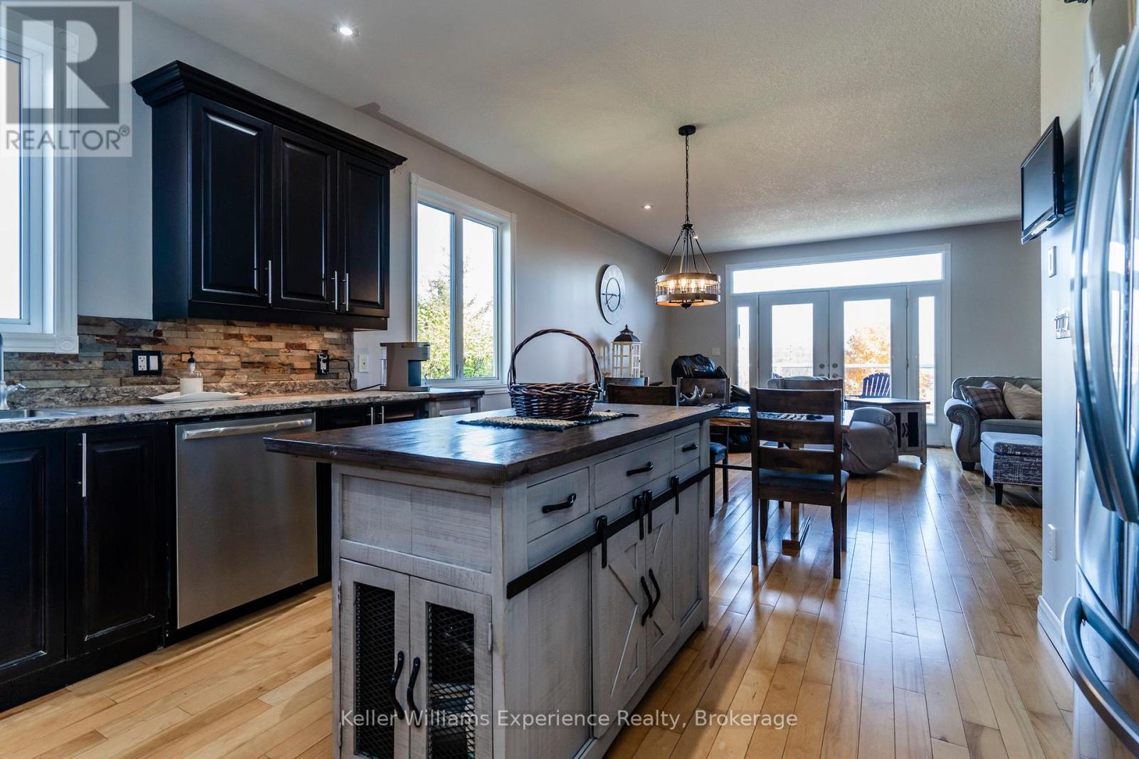 2777 Old Fort Road, Tay, Ontario  L4R 4K3 - Photo 9 - S12976186