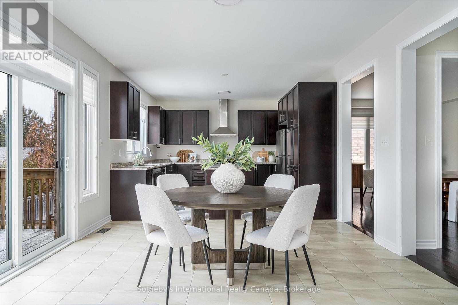 45 Mclean Avenue, Collingwood, Ontario  L4Y 3Z6 - Photo 6 - S12976442