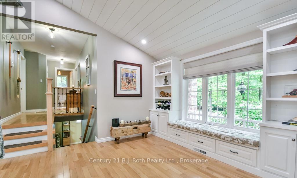 1 Blackcomb Drive, Oro-Medonte, Ontario  L0K 1E0 - Photo 20 - S12976542