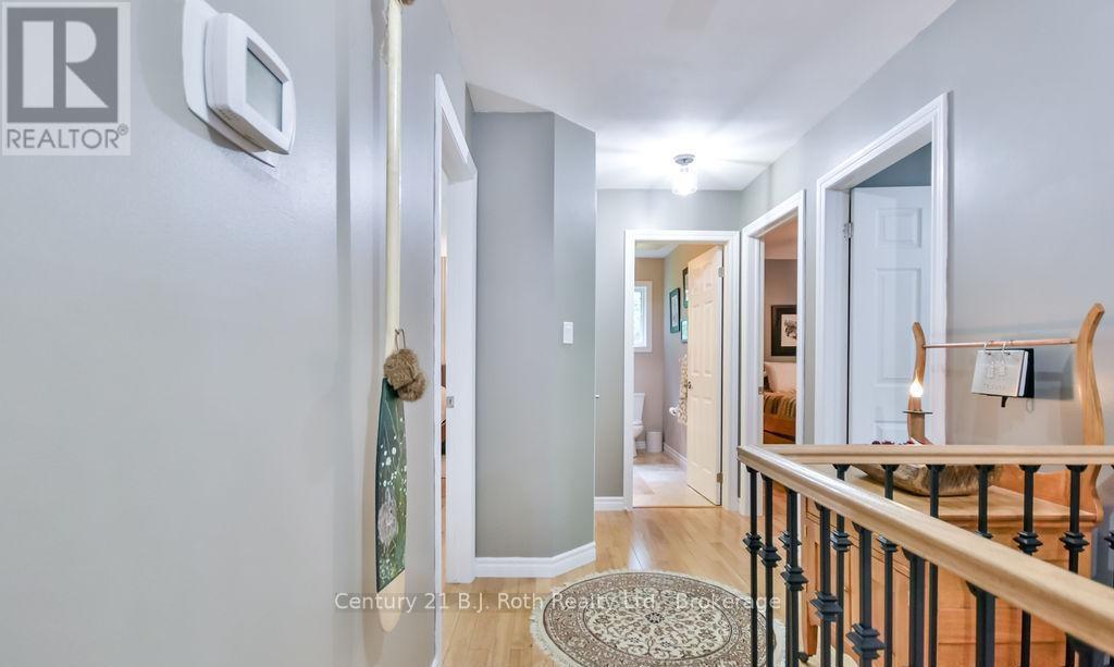 1 Blackcomb Drive, Oro-Medonte, Ontario  L0K 1E0 - Photo 23 - S12976542