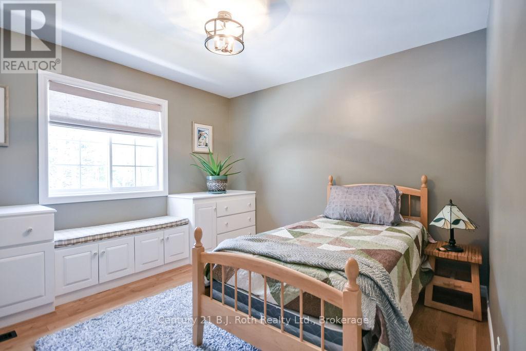 1 Blackcomb Drive, Oro-Medonte, Ontario  L0K 1E0 - Photo 24 - S12976542