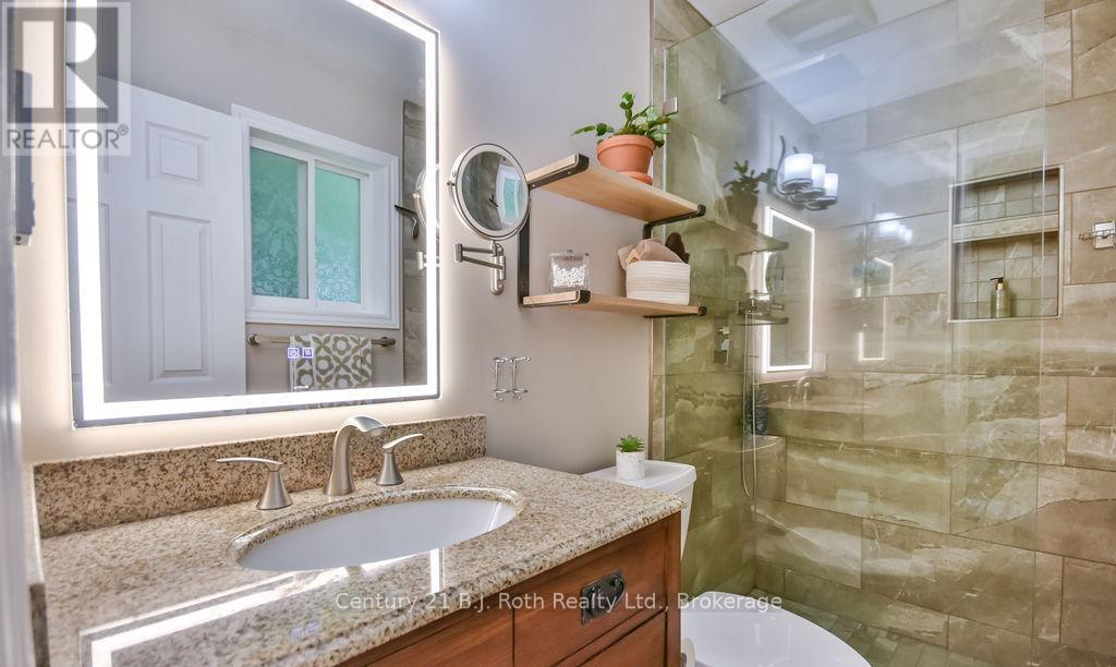 1 Blackcomb Drive, Oro-Medonte, Ontario  L0K 1E0 - Photo 29 - S12976542