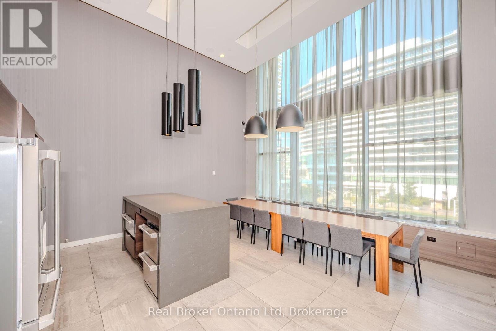 2104 - 2560 Eglinton Avenue W, Mississauga, Ontario  L5M 0Y3 - Photo 30 - W12976316