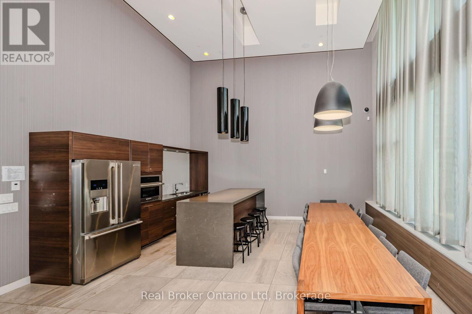 2104 - 2560 Eglinton Avenue W, Mississauga, Ontario  L5M 0Y3 - Photo 31 - W12976316