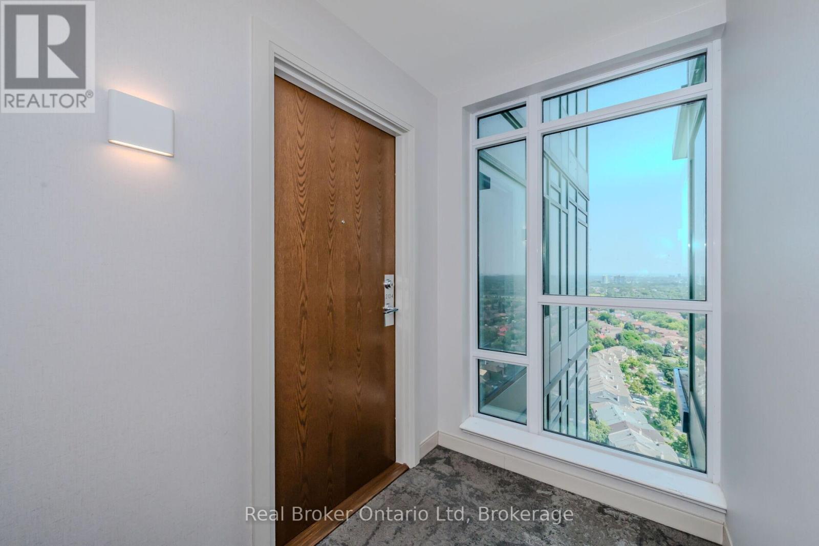 2104 - 2560 Eglinton Avenue W, Mississauga, Ontario  L5M 0Y3 - Photo 4 - W12976316