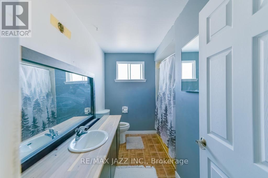 7 Loscombe Drive, Clarington, Ontario  L1C 3S8 - Photo 16 - E12976244