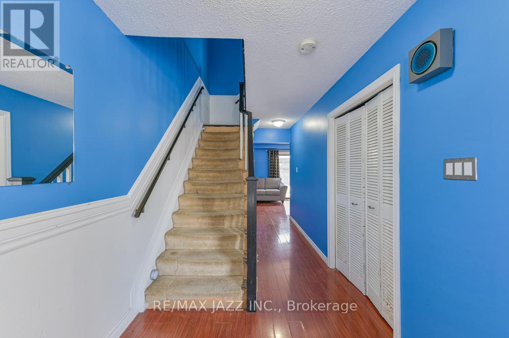 7 Loscombe Drive, Clarington, Ontario  L1C 3S8 - Photo 4 - E12976244