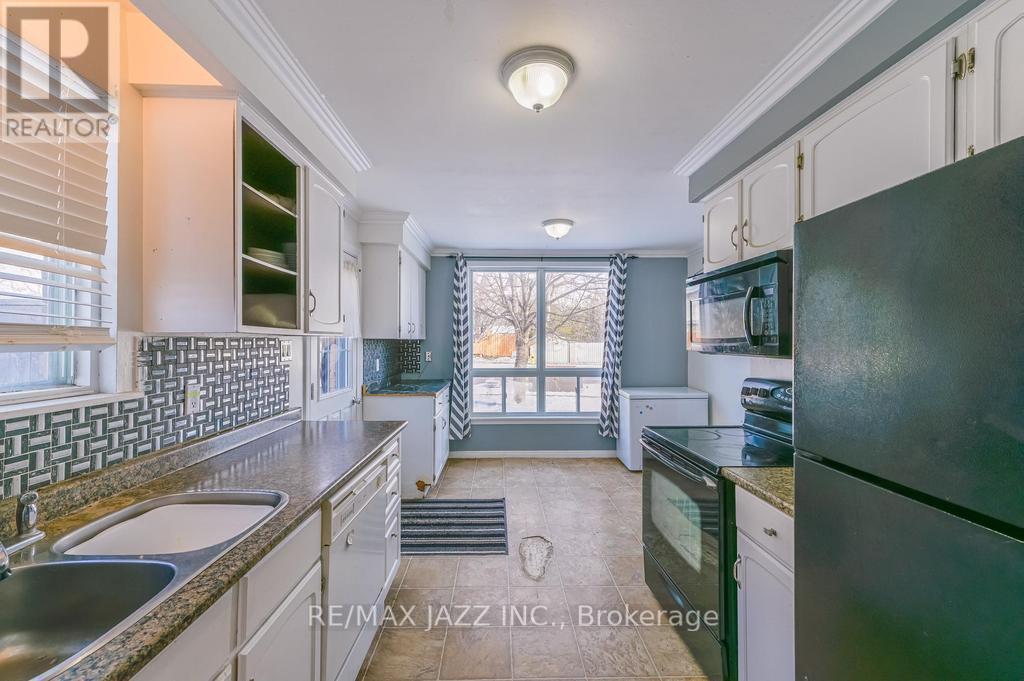 7 Loscombe Drive, Clarington, Ontario  L1C 3S8 - Photo 9 - E12976244