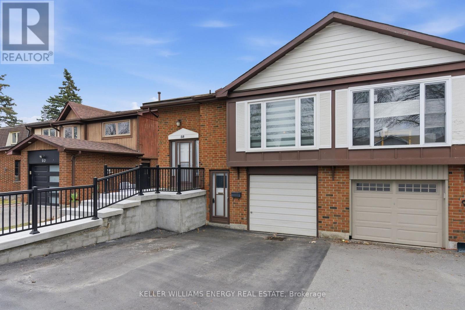 58 Muir Crescent, Whitby, Ontario L1P 1B6 - Photo 2 - E12976374