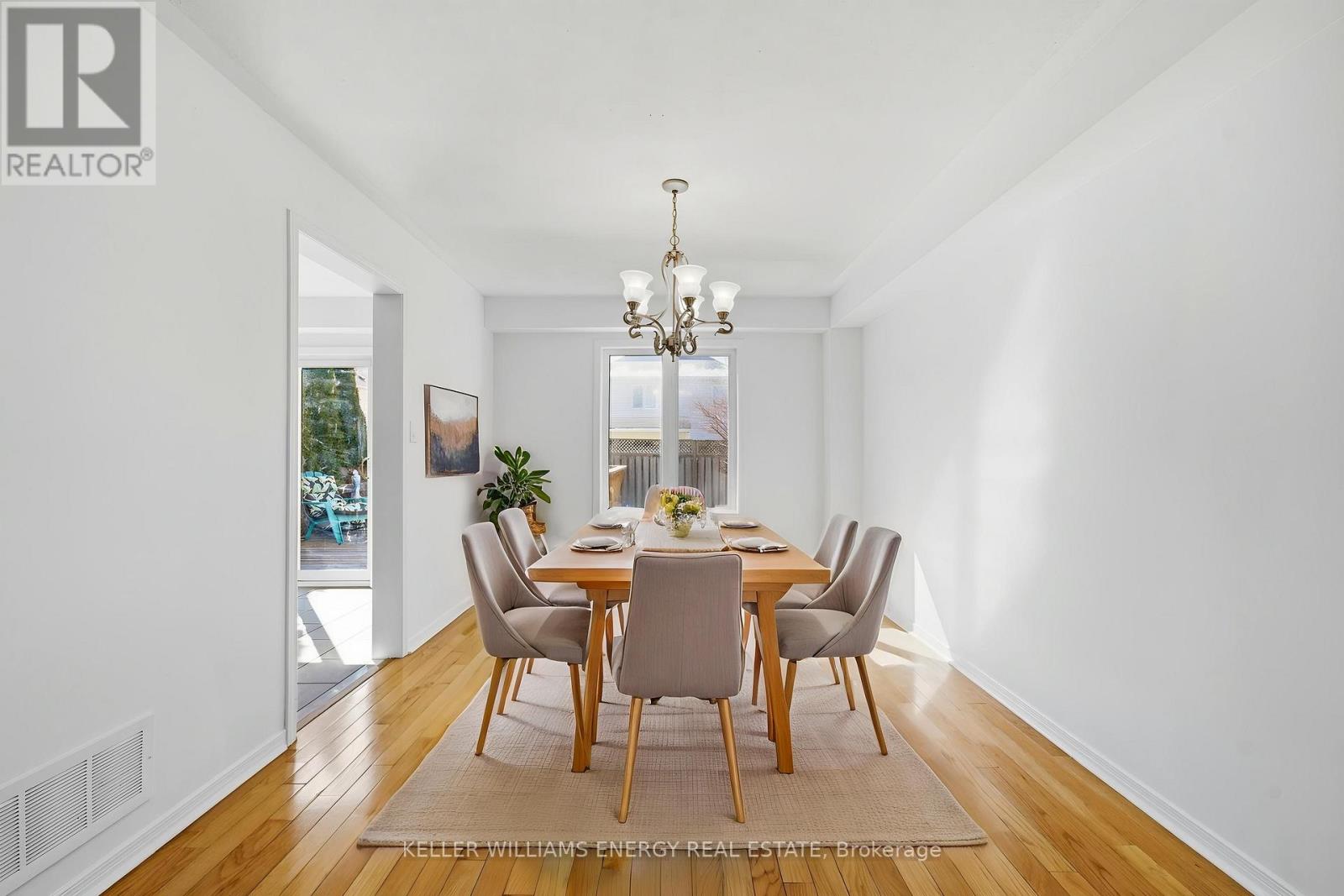 158 Madden Place, Clarington, Ontario  L1C 5K4 - Photo 11 - E12976386