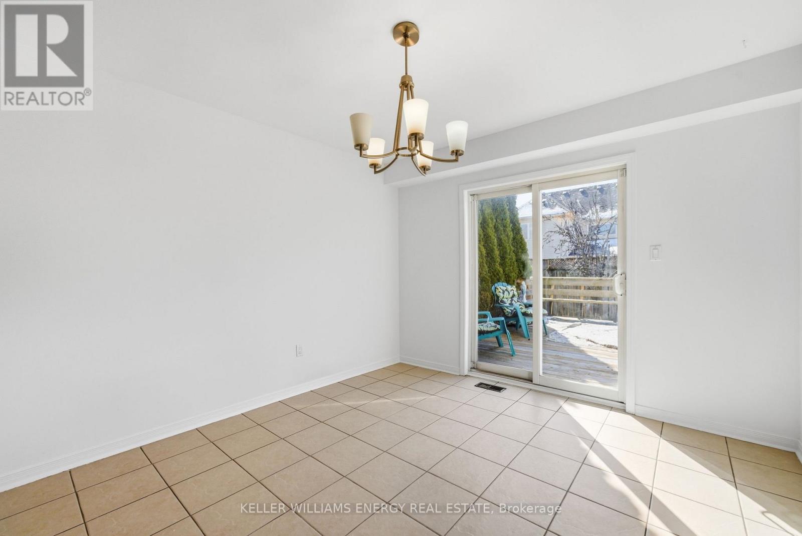 158 Madden Place, Clarington, Ontario  L1C 5K4 - Photo 9 - E12976386