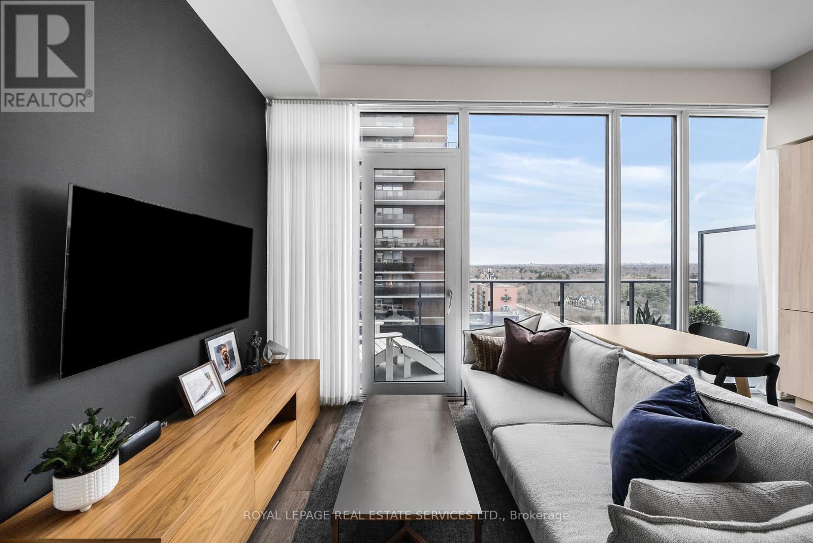 1409 - 28 Ann Street, Mississauga, Ontario  L5G 0E1 - Photo 10 - W12975898