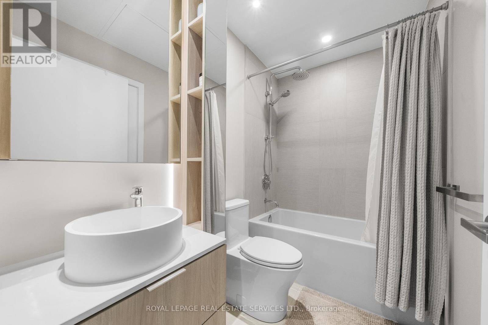 1409 - 28 Ann Street, Mississauga, Ontario  L5G 0E1 - Photo 14 - W12975898