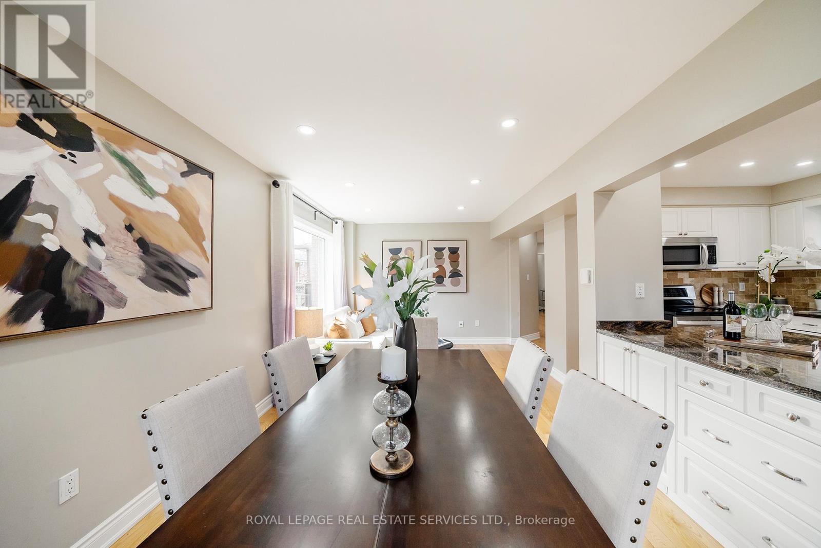 2357 Mowat Avenue, Oakville, Ontario  L6H 5X3 - Photo 14 - W12975904