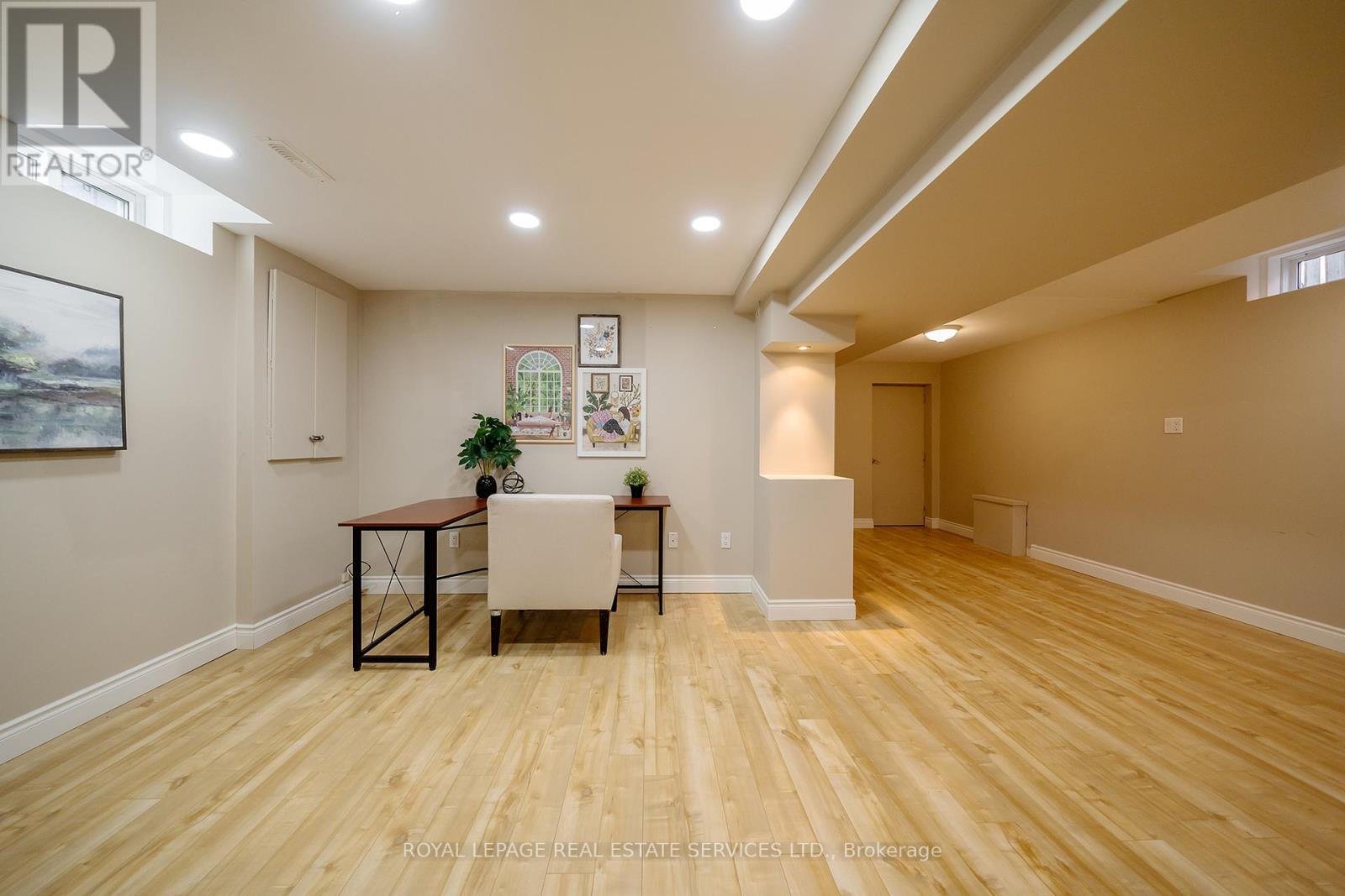 2357 Mowat Avenue, Oakville, Ontario  L6H 5X3 - Photo 24 - W12975904