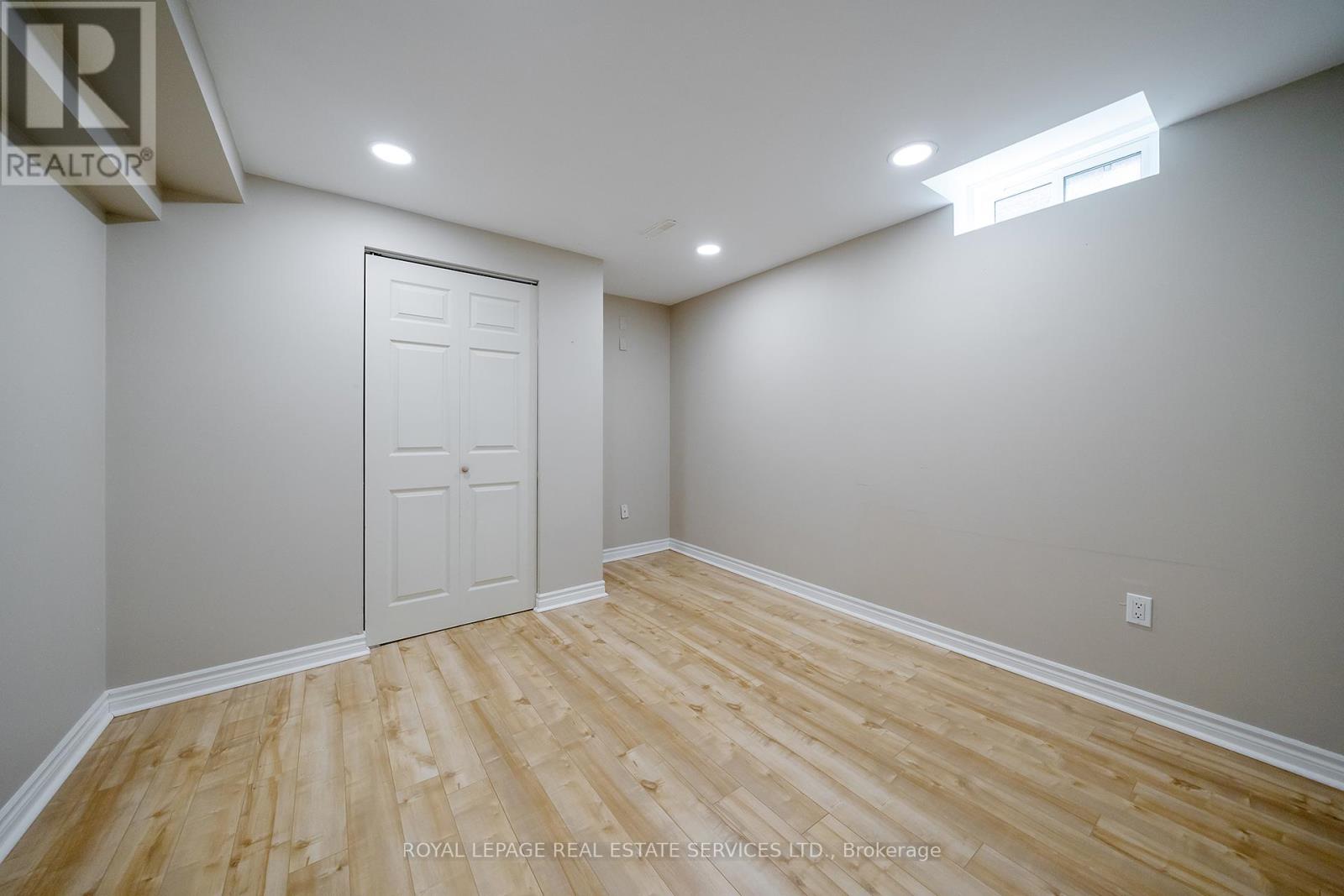 2357 Mowat Avenue, Oakville, Ontario  L6H 5X3 - Photo 25 - W12975904