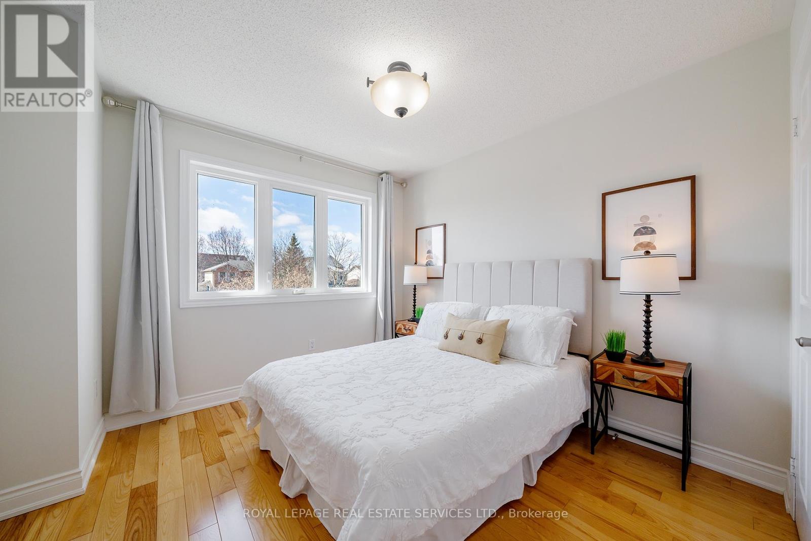 2357 Mowat Avenue, Oakville, Ontario  L6H 5X3 - Photo 28 - W12975904