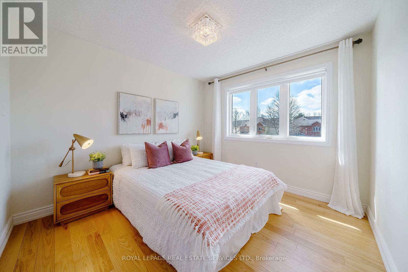 2357 Mowat Avenue, Oakville, Ontario  L6H 5X3 - Photo 29 - W12975904