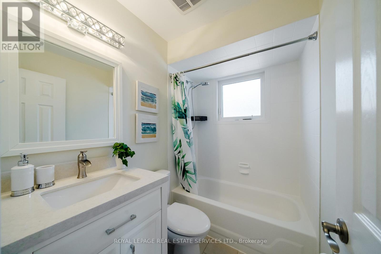 2357 Mowat Avenue, Oakville, Ontario  L6H 5X3 - Photo 30 - W12975904