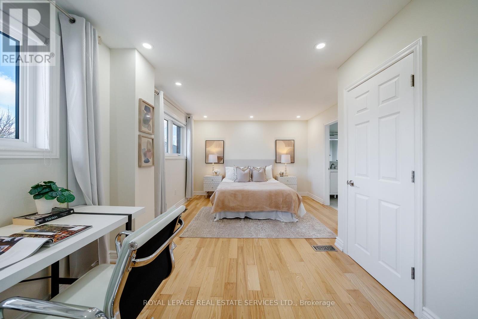 2357 Mowat Avenue, Oakville, Ontario  L6H 5X3 - Photo 31 - W12975904