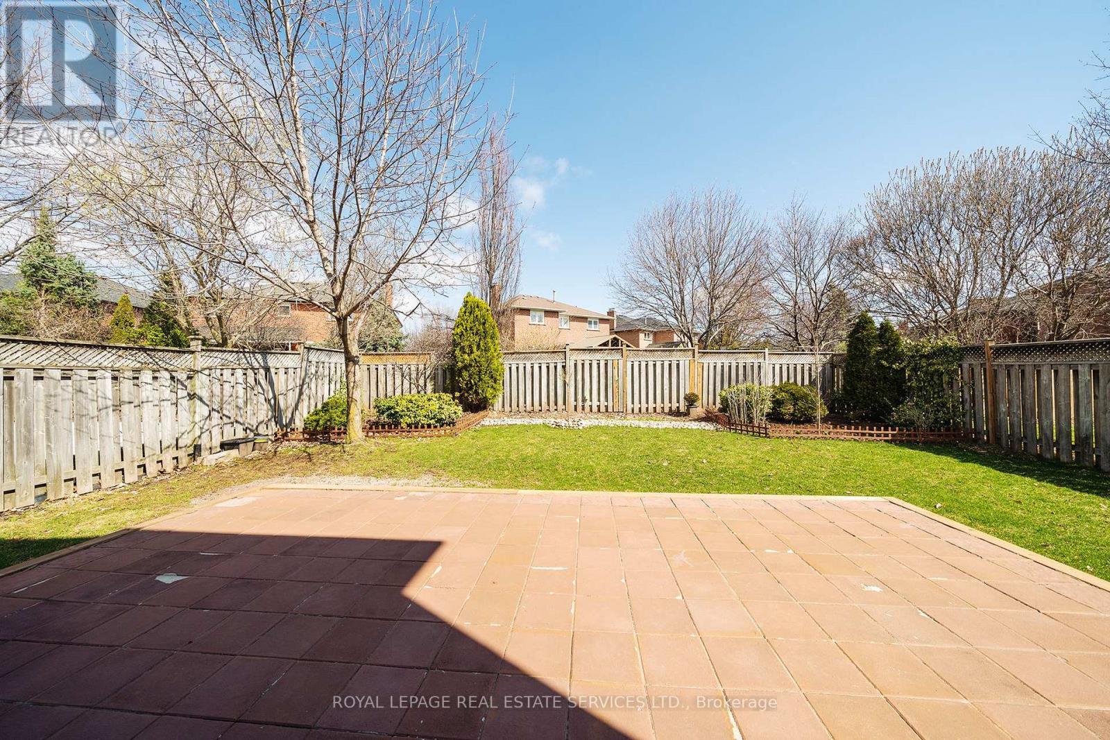 2357 Mowat Avenue, Oakville, Ontario  L6H 5X3 - Photo 36 - W12975904