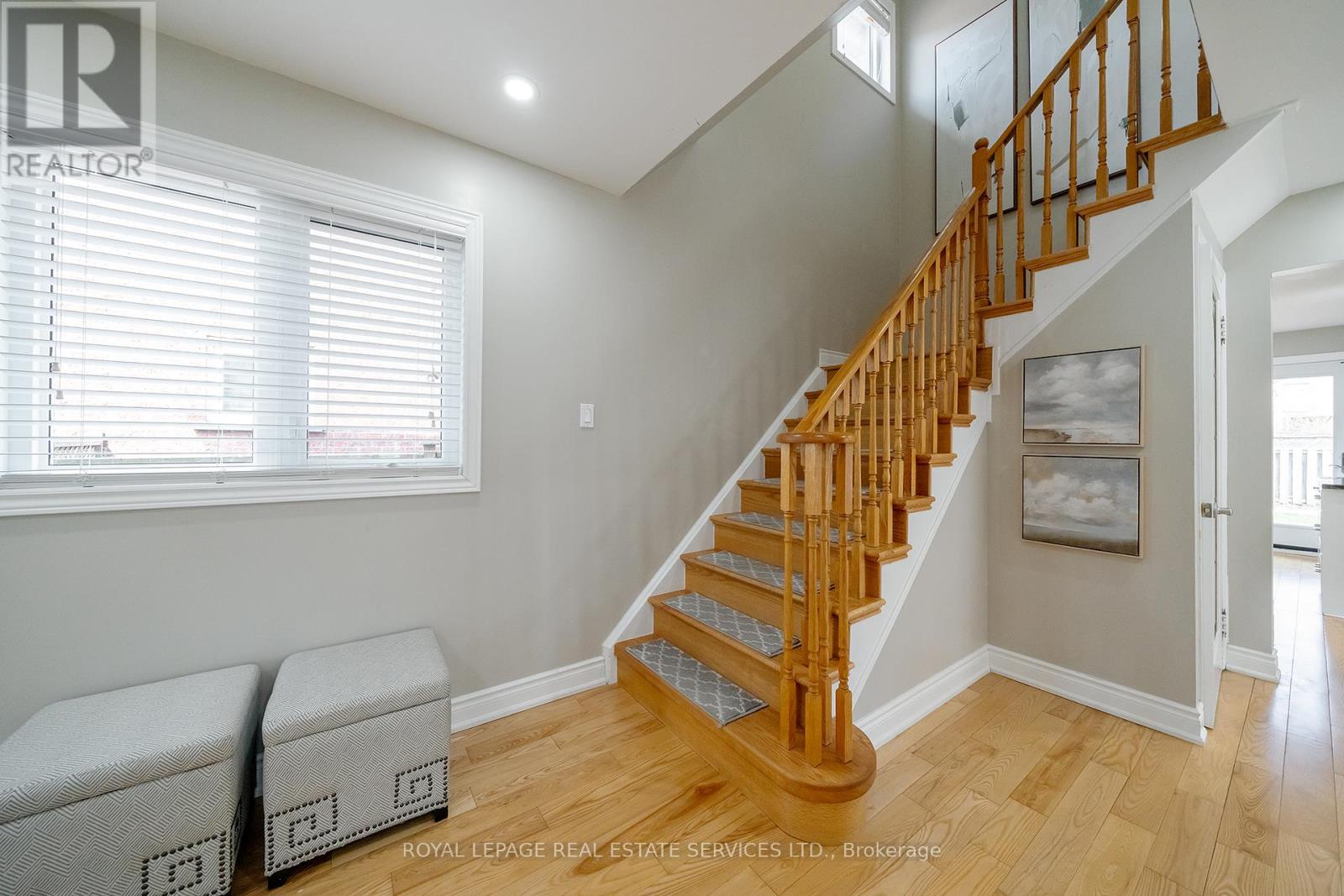 2357 Mowat Avenue, Oakville, Ontario  L6H 5X3 - Photo 8 - W12975904