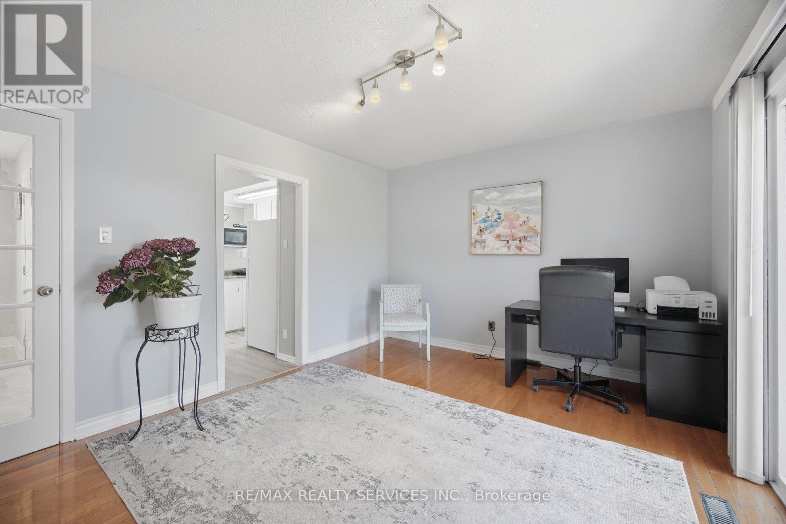 68 Elgin Drive, Brampton, Ontario  L6Y 1A8 - Photo 31 - W12975920