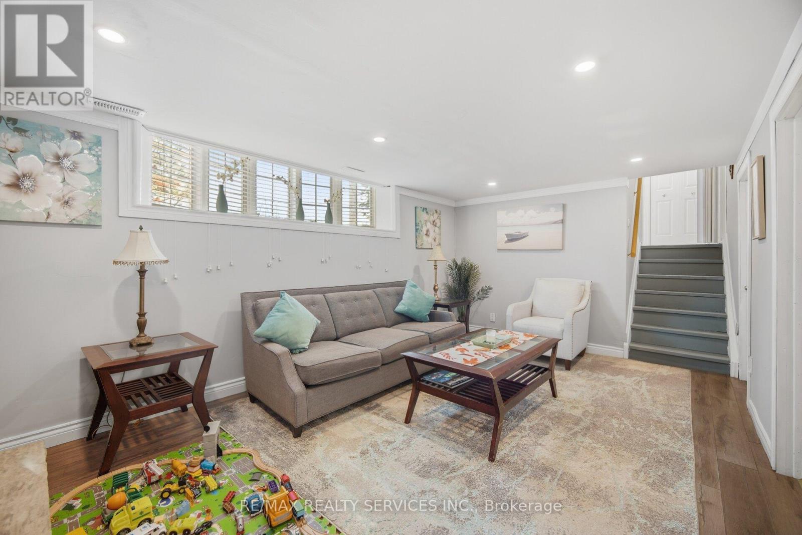 68 Elgin Drive, Brampton, Ontario  L6Y 1A8 - Photo 36 - W12975920