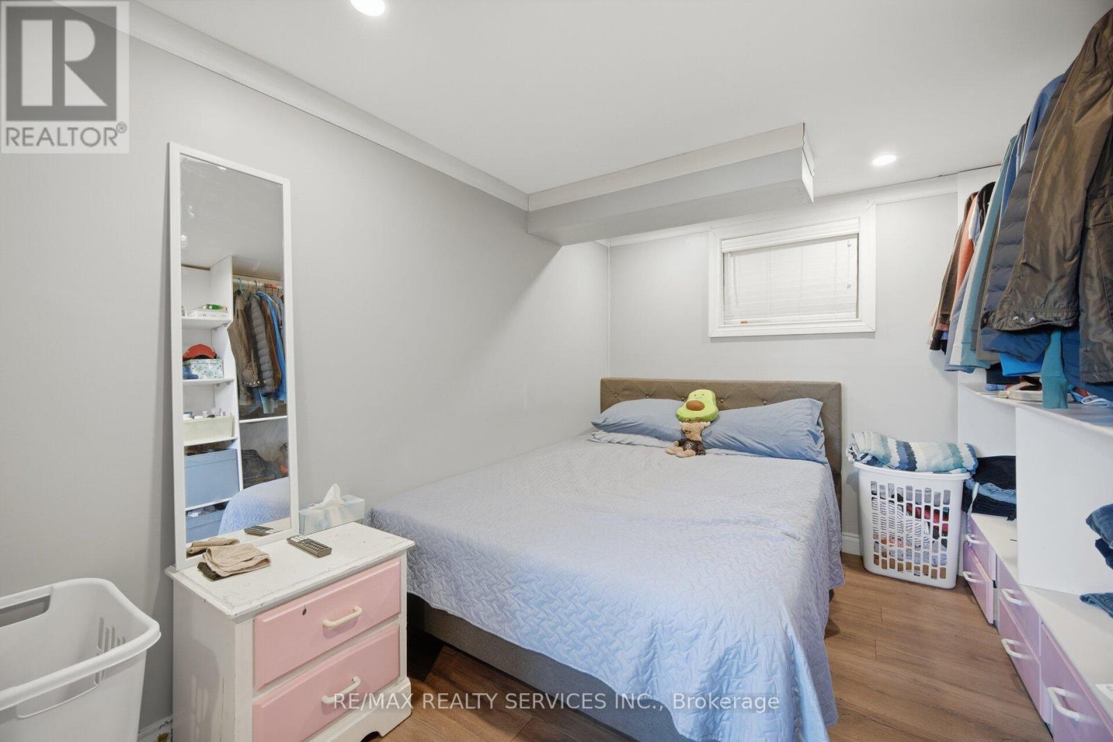 68 Elgin Drive, Brampton, Ontario  L6Y 1A8 - Photo 39 - W12975920