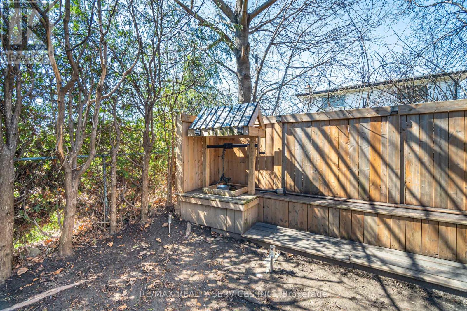 68 Elgin Drive, Brampton, Ontario  L6Y 1A8 - Photo 49 - W12975920