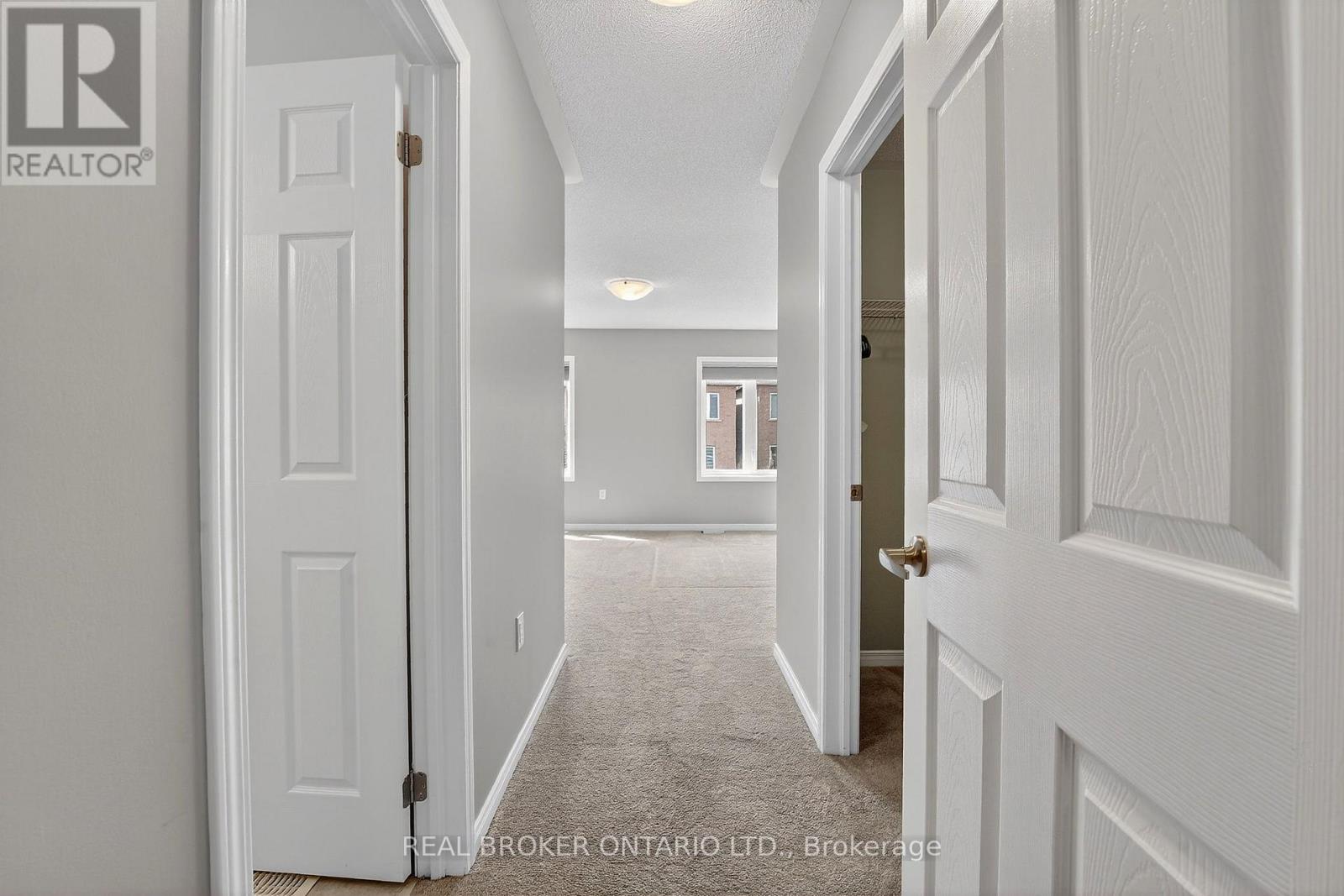 82 Upper Canada Court, Halton Hills, Ontario  L7G 0L2 - Photo 15 - W12975940