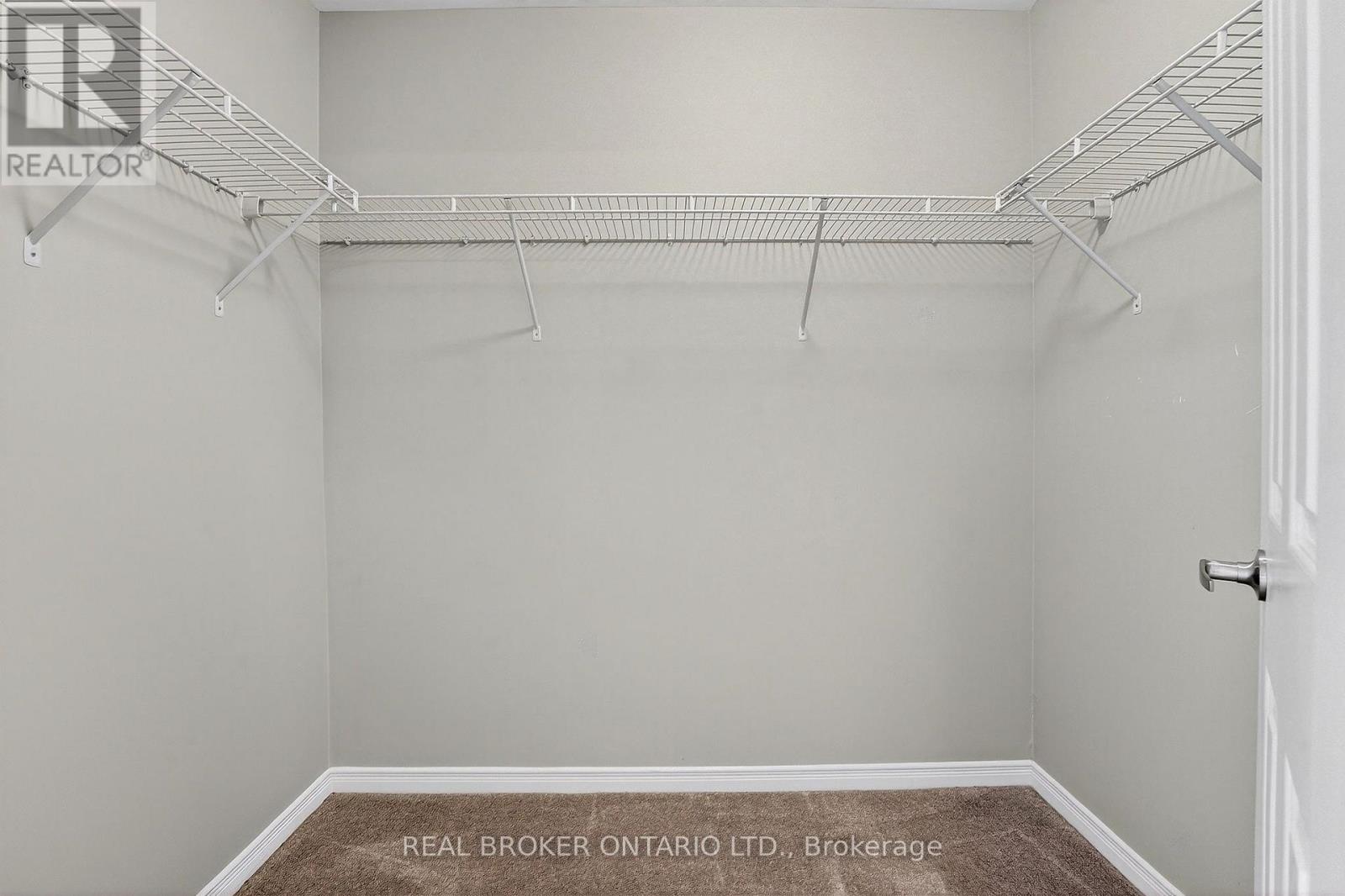 82 Upper Canada Court, Halton Hills, Ontario  L7G 0L2 - Photo 17 - W12975940