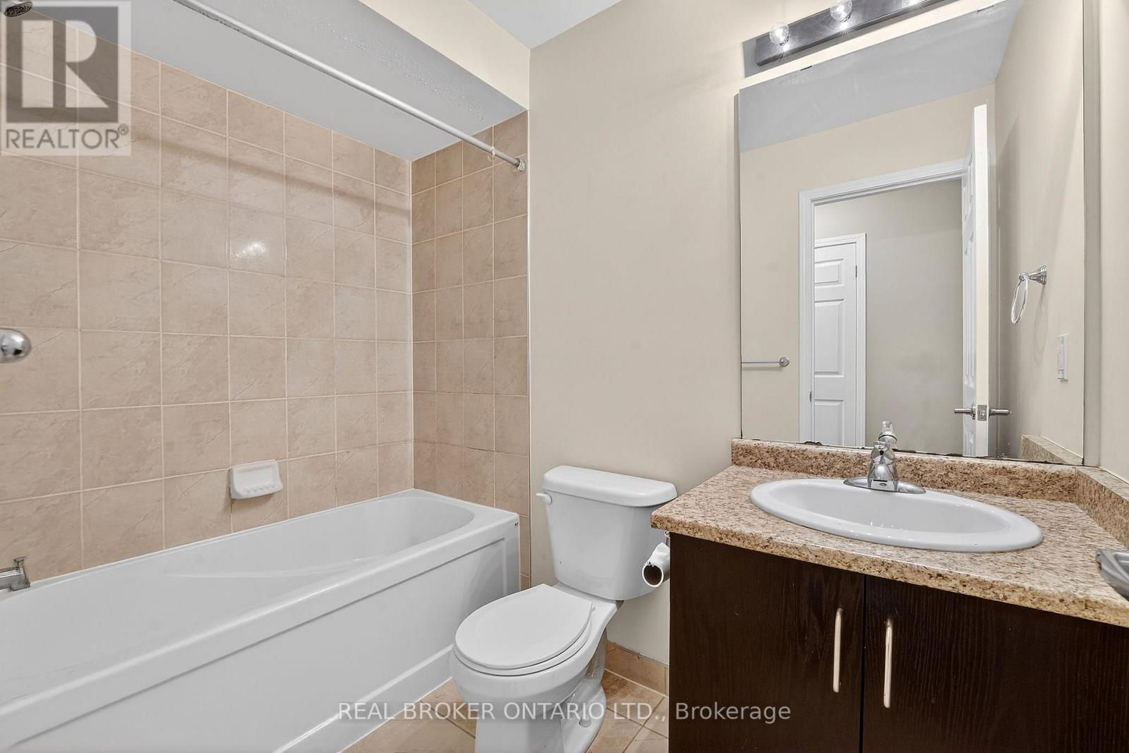 82 Upper Canada Court, Halton Hills, Ontario  L7G 0L2 - Photo 23 - W12975940