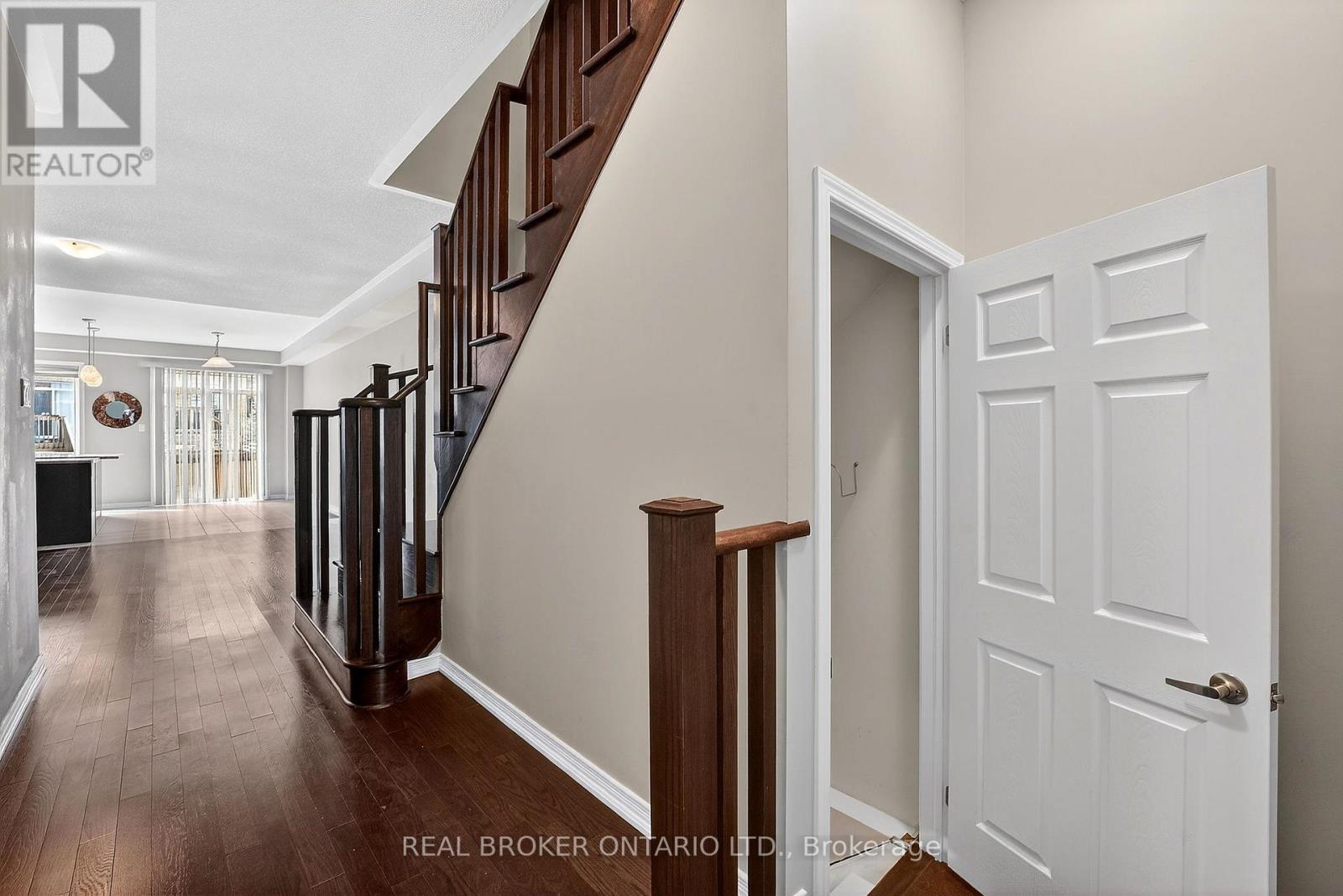 82 Upper Canada Court, Halton Hills, Ontario  L7G 0L2 - Photo 24 - W12975940