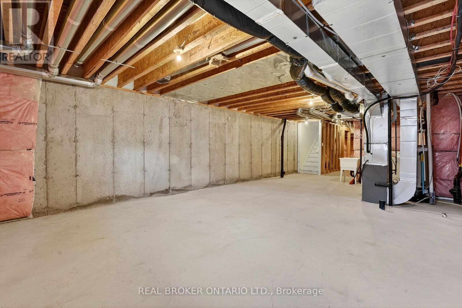 82 Upper Canada Court, Halton Hills, Ontario  L7G 0L2 - Photo 27 - W12975940