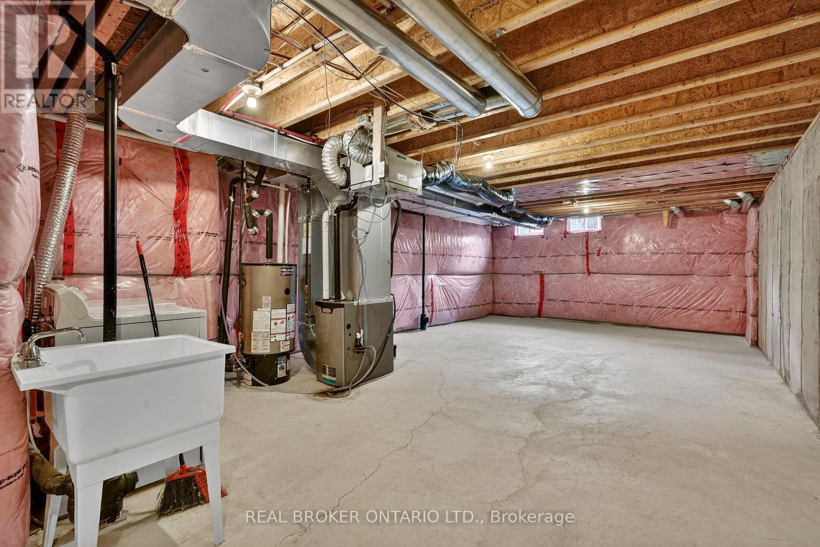 82 Upper Canada Court, Halton Hills, Ontario  L7G 0L2 - Photo 28 - W12975940