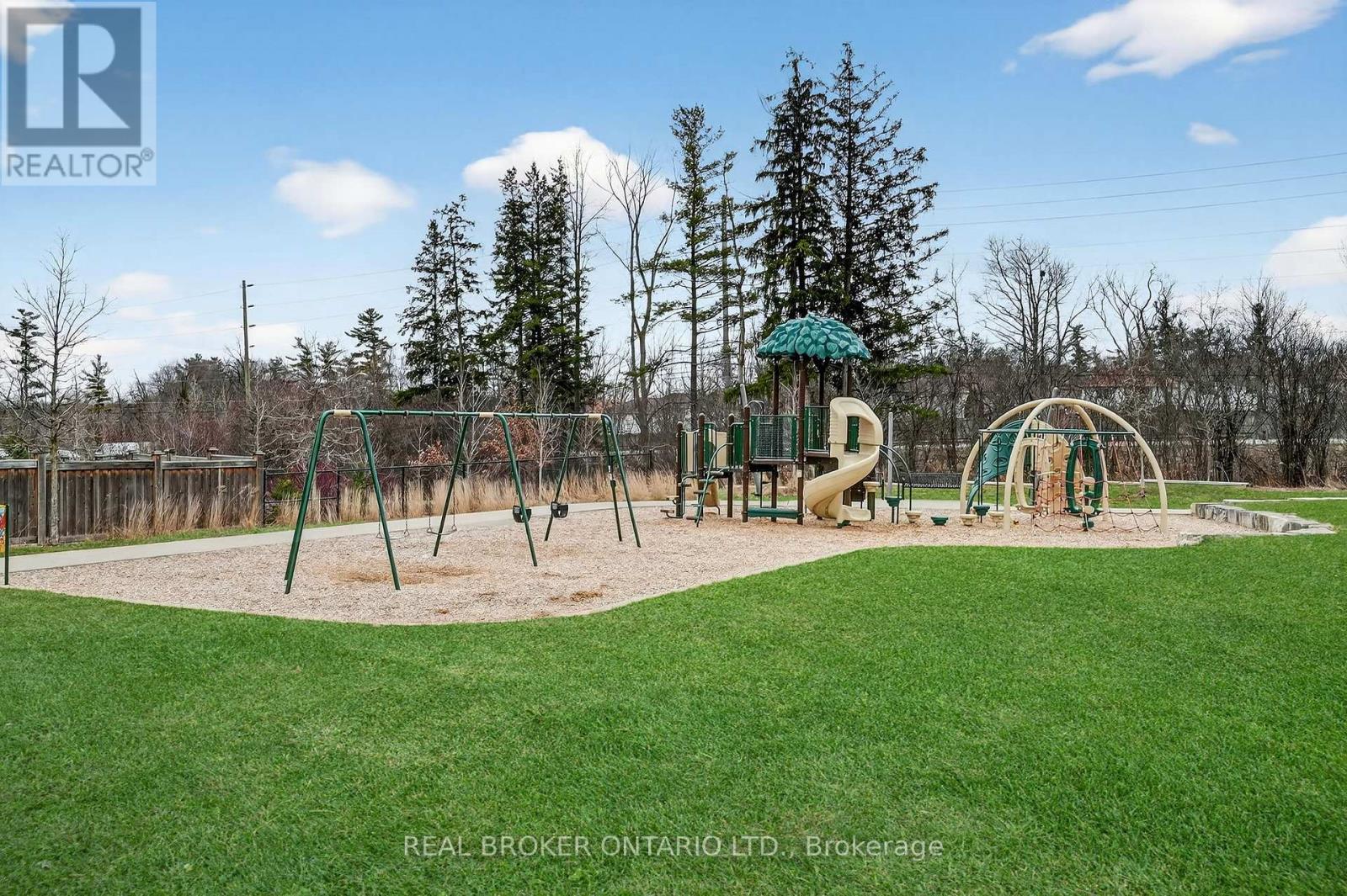 82 Upper Canada Court, Halton Hills, Ontario  L7G 0L2 - Photo 40 - W12975940