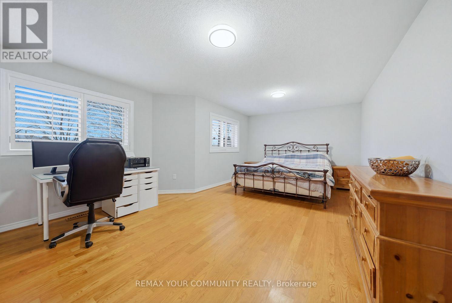 405 Searles Court, Mississauga, Ontario  L5R 2C6 - Photo 22 - W12975962