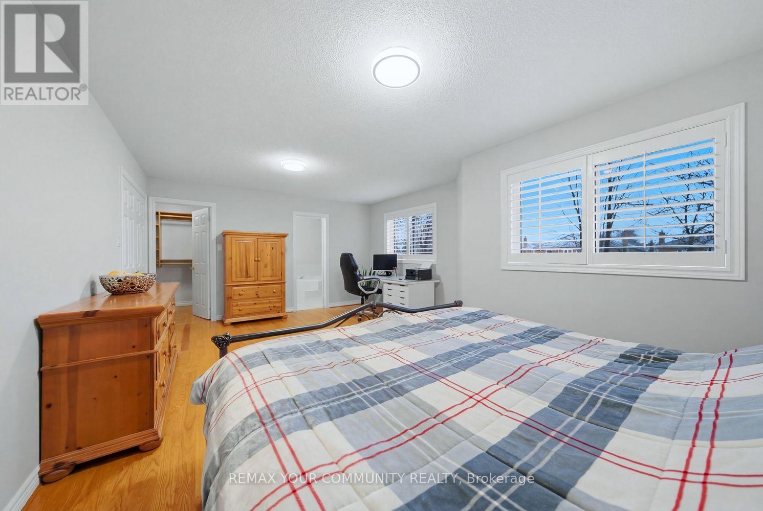 405 Searles Court, Mississauga, Ontario  L5R 2C6 - Photo 23 - W12975962