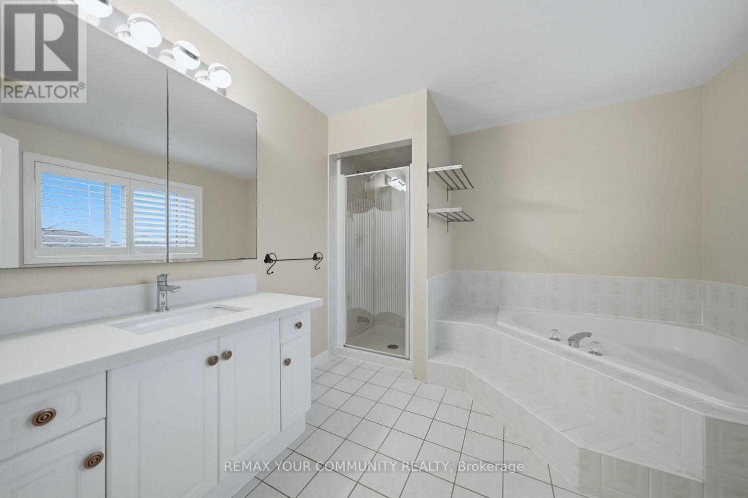 405 Searles Court, Mississauga, Ontario  L5R 2C6 - Photo 24 - W12975962