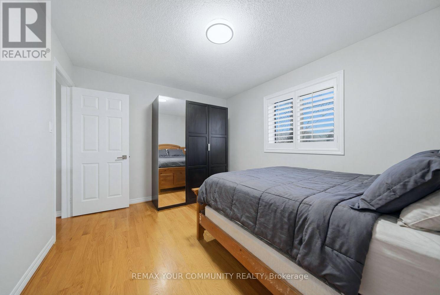 405 Searles Court, Mississauga, Ontario  L5R 2C6 - Photo 27 - W12975962