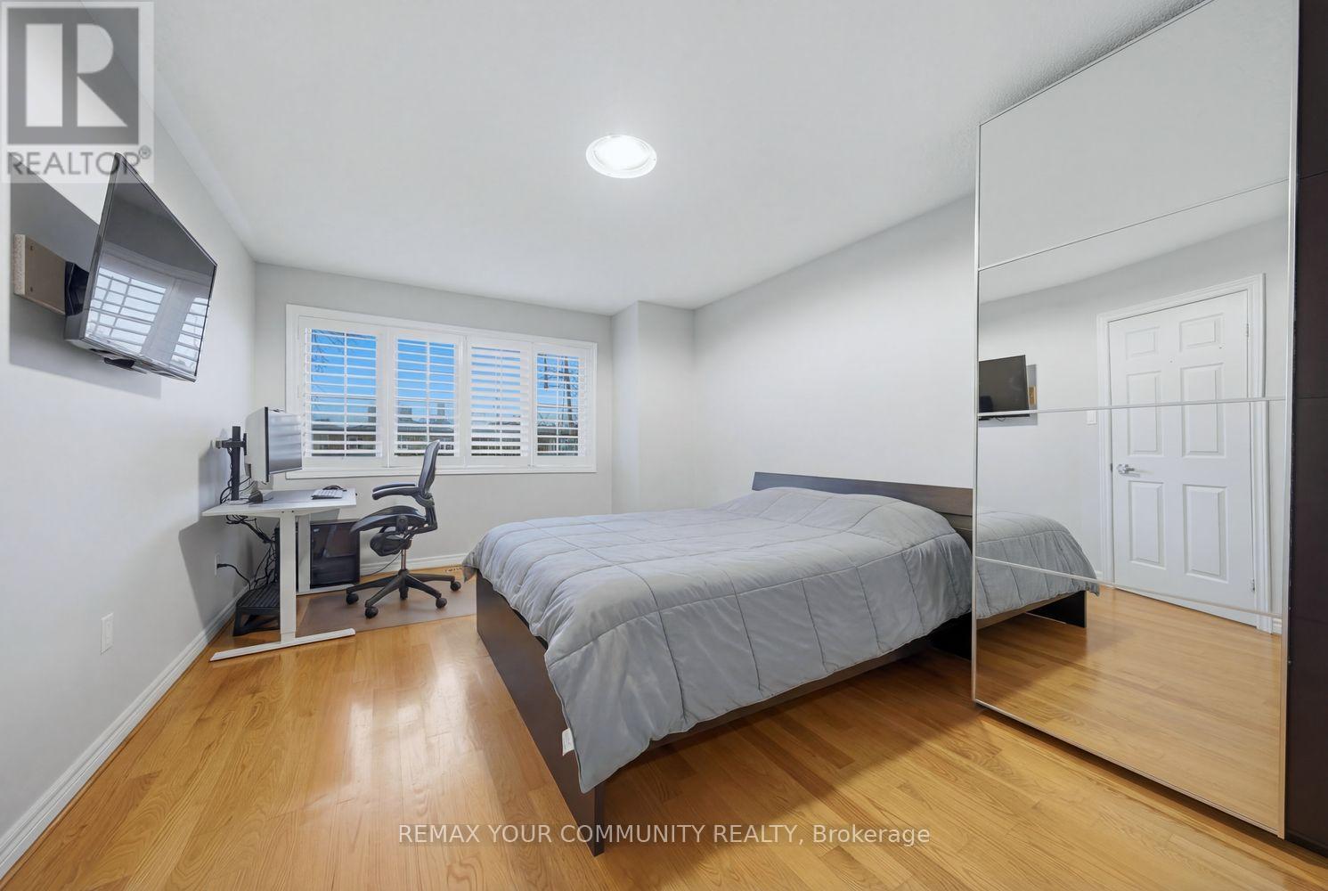 405 Searles Court, Mississauga, Ontario  L5R 2C6 - Photo 28 - W12975962