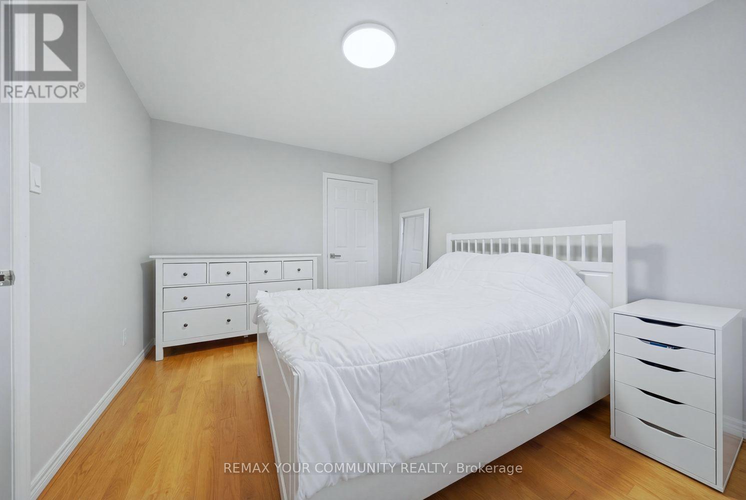 405 Searles Court, Mississauga, Ontario  L5R 2C6 - Photo 30 - W12975962